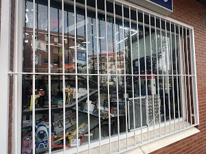 Foto de ubicación de Ferretería Moreras S L